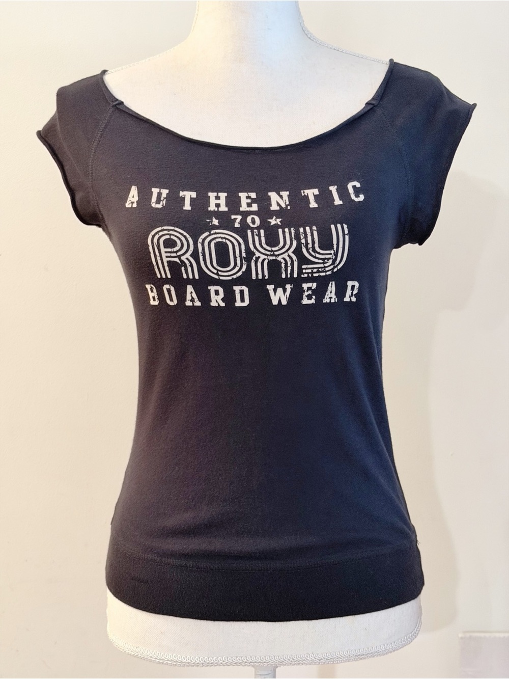 Vintage Y2K 2000s Black 'Authentic Roxy Board Wear' Graphic Tee